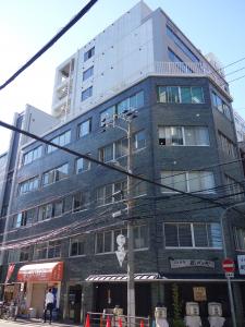 東天神ビル外観