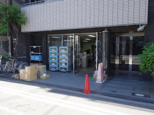 ＡＶＡＬＯＮビルエントランス