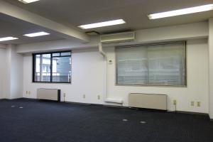 アインズビル梅田室内