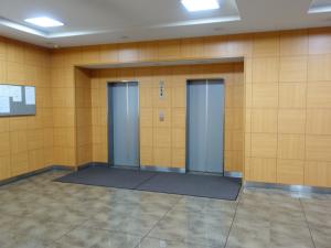 創建本町ビルエレベーター