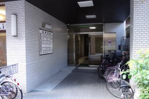 山本ビルエントランス