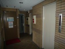 エルミナ石山ビル　共用