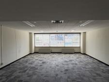 港振興ビル室内