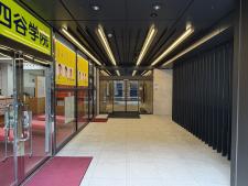 難波御堂筋ウエスト