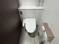 難波御堂筋ウエスト