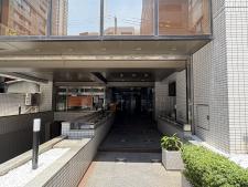 オーセンティック淀屋橋ビルエントランス