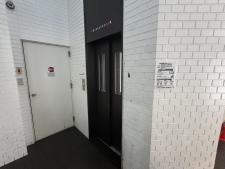 グラスコートビル