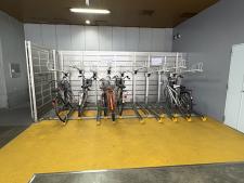 辰野西本町ビル駐輪場