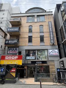 リアライズ西心斎橋ビル外観