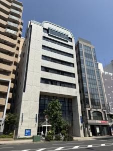 阪急産業南森町ビル外観