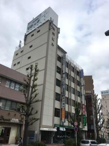 松利ビル外観