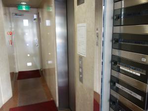 チェススポーツビルエレベーター