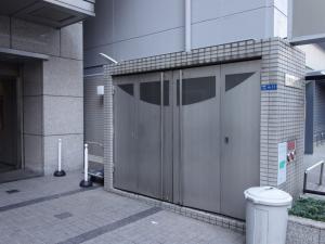 平野町山内ビルゴミ収集場