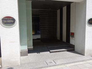 ネット伏見町ビルエントランス