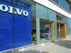 四ツ橋クリスタルビル（仮岡谷鋼機大阪店）１階店舗