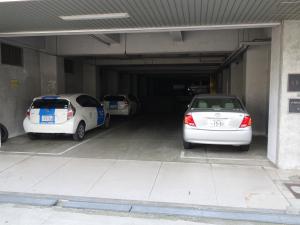 乳業センタービル駐車場