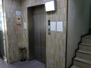 山下ビルエレベーター