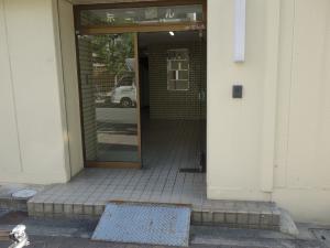 京二ビルエントランス