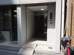 川越ビルエントランス