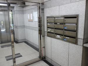 ＮＩＣＥ（ナイス）京町堀ビル郵便ポスト