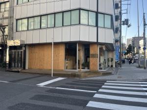 エターナリーブレイズビル　路面店