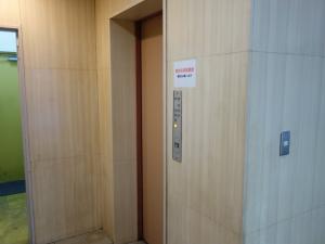 アズタビルエレベーター