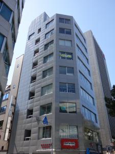 レオイアビル外観