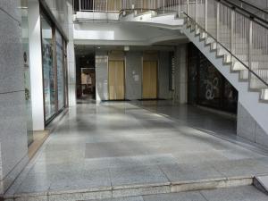 花原第３ビルエントランス