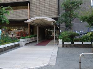 朝日プラザ心斎橋ビルエントランス