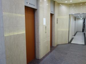 四ツ橋イーストビルエレベーター
