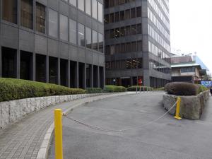 大阪御堂筋ビル駐車場