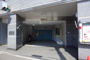 太陽生命大阪西ビル立体駐車場