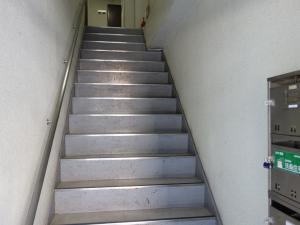大北ビル階段