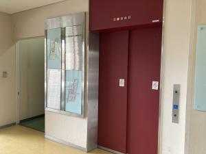 フレンテ西館　1階エレベーター