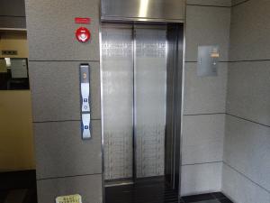 塩野ビルエレベーター