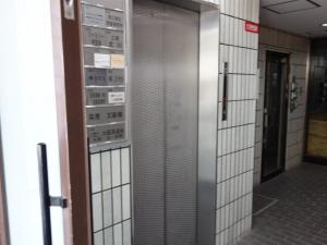 大阪文化会館ビルエレベーター