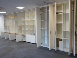 第二モチケンビル室内