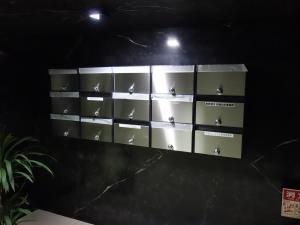 堂島セントラルビル郵便ポスト