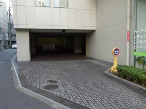 満電ビル立体駐車場