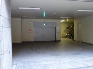 岩田東急ビル立体駐車場