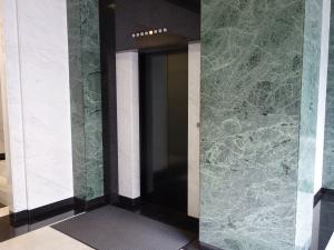 日成建設ビルエレベーター