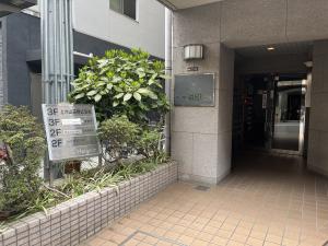ラーク浜田ビル　ビル玄関　