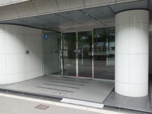 南森町八千代ビルエントランス