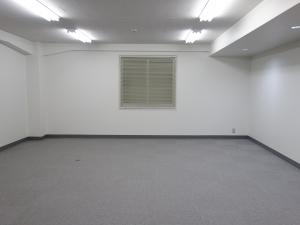 上島ビル室内
