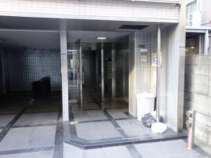 プリエール京町堀ビルエントランス