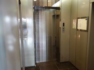 コム関西エレベーター