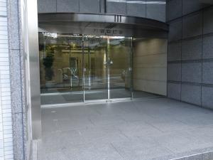 三宮南ビルエントランス