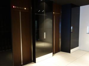 エクラート江坂ビルエレベーター２基