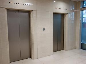 シオノギ道修町ビルエレベーター