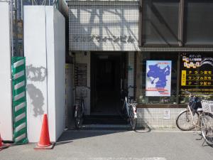 オカダウィーンビルエントランス